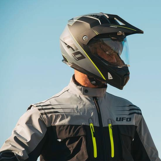 atlas raptor motorcycle helmet ICON Airform Helmet - Manik'R - Red